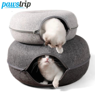Plush donut bed for dogs and cats with breathable felt material